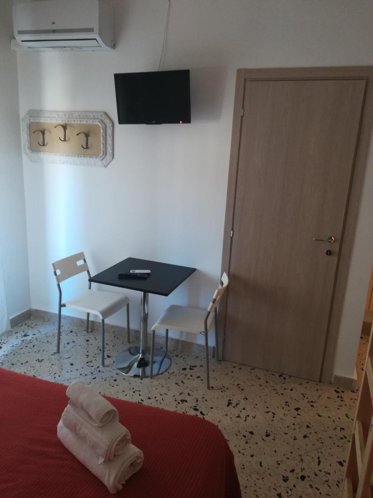 Antadia Hotell Palermo Exteriör bild